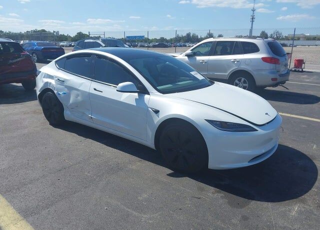 2026 TESLA Model 3