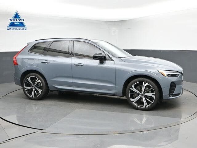 2023 VOLVO XC60