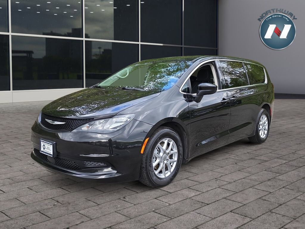 2022 CHRYSLER Pacifica