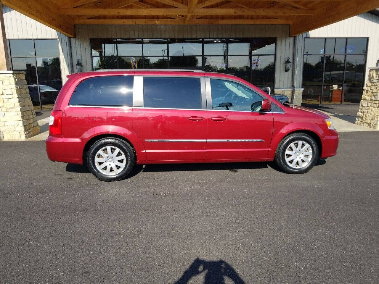 2015 CHRYSLER Town and Country