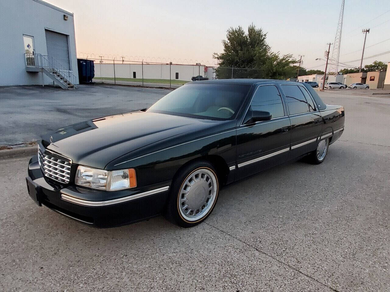 1999 CADILLAC Deville