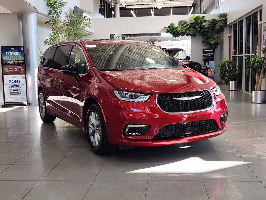 2026 CHRYSLER Pacifica