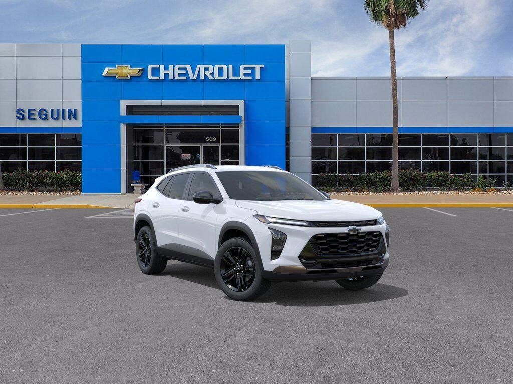 2026 CHEVROLET Trax