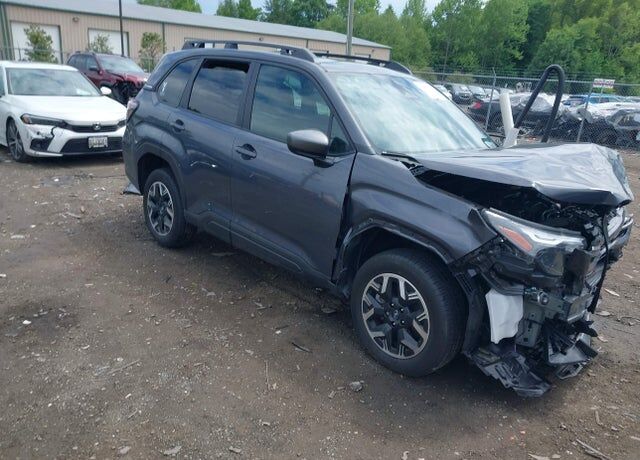 2025 SUBARU Forester
