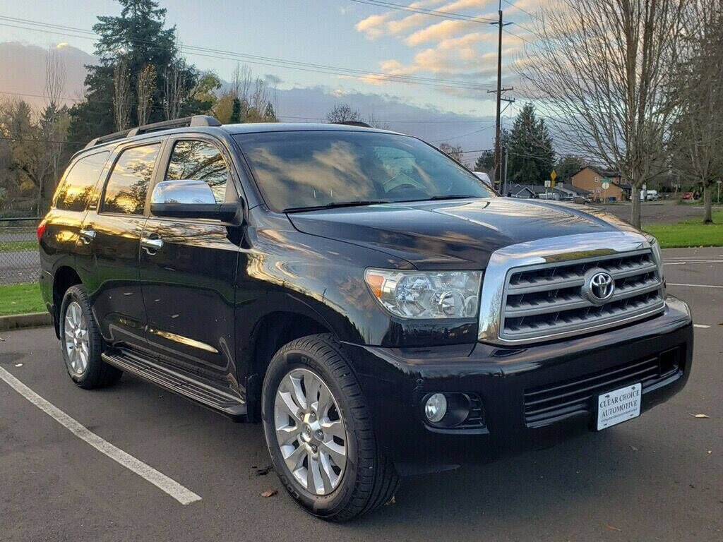 2011 TOYOTA Sequoia