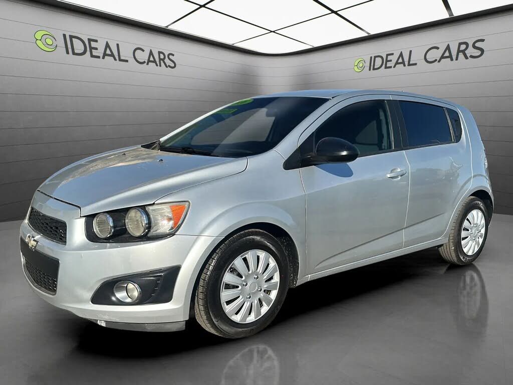 2016 CHEVROLET Sonic