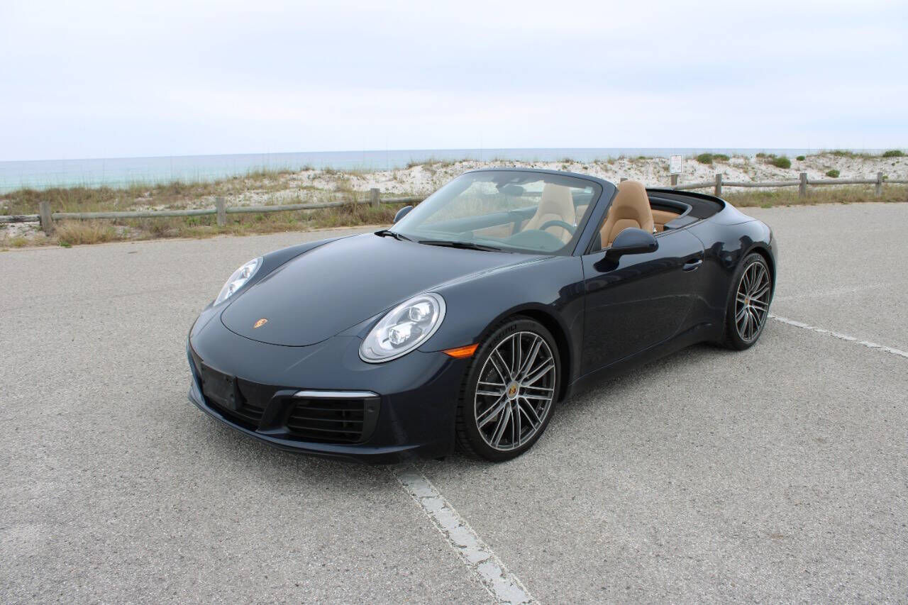 2018 PORSCHE 911