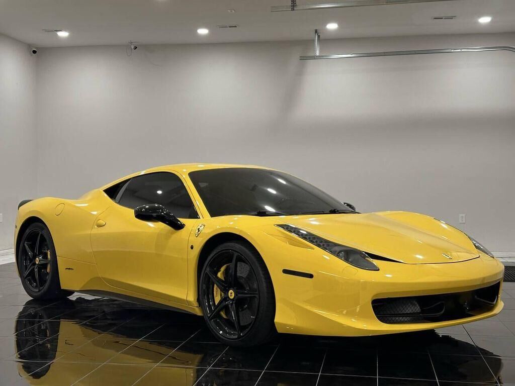 2011 FERRARI 458 Italia