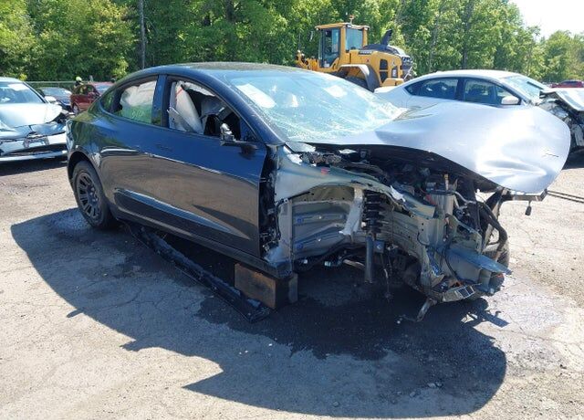 2026 TESLA Model 3