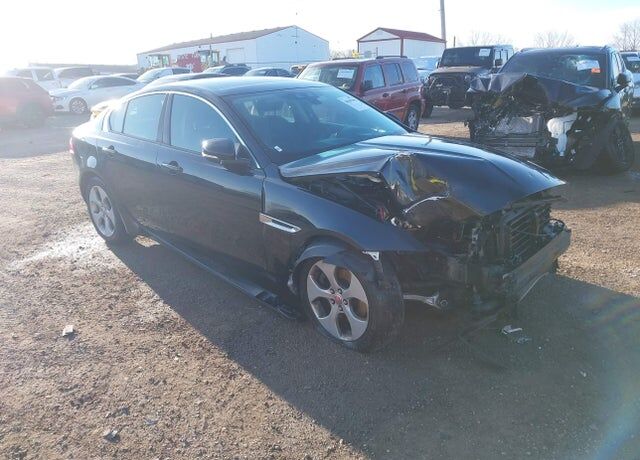 2017 JAGUAR XE