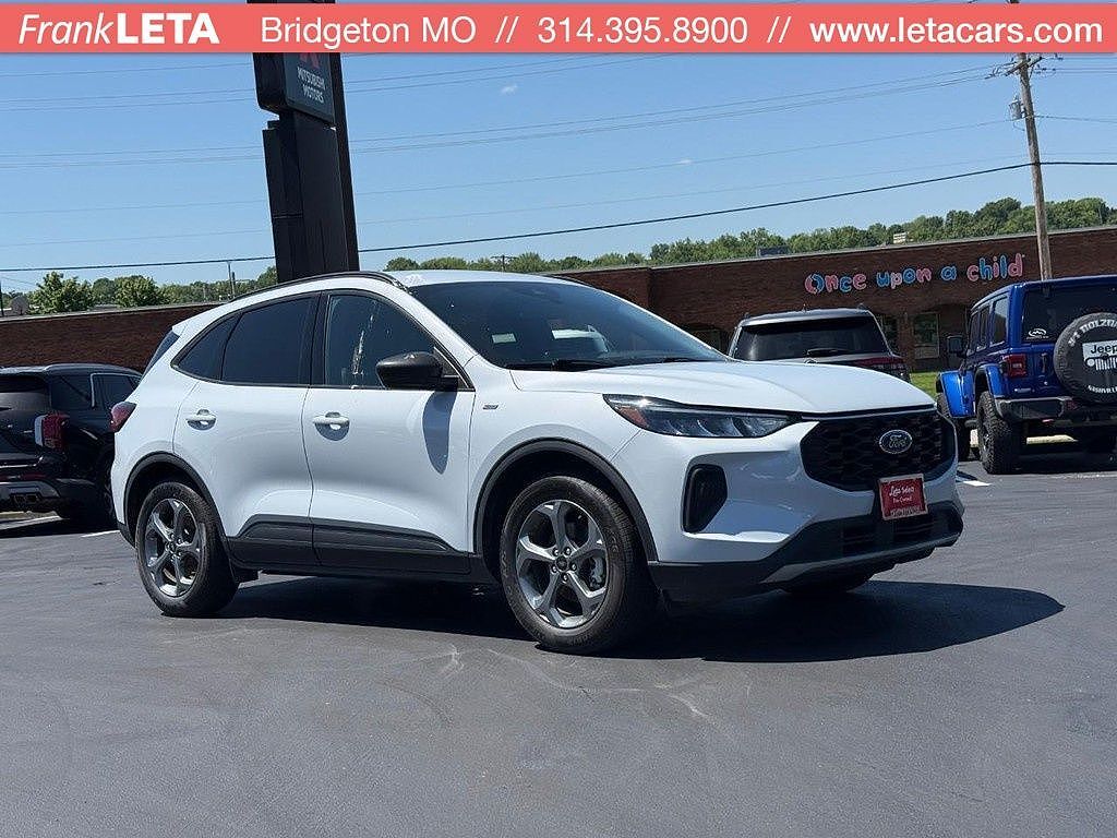 2025 FORD Escape