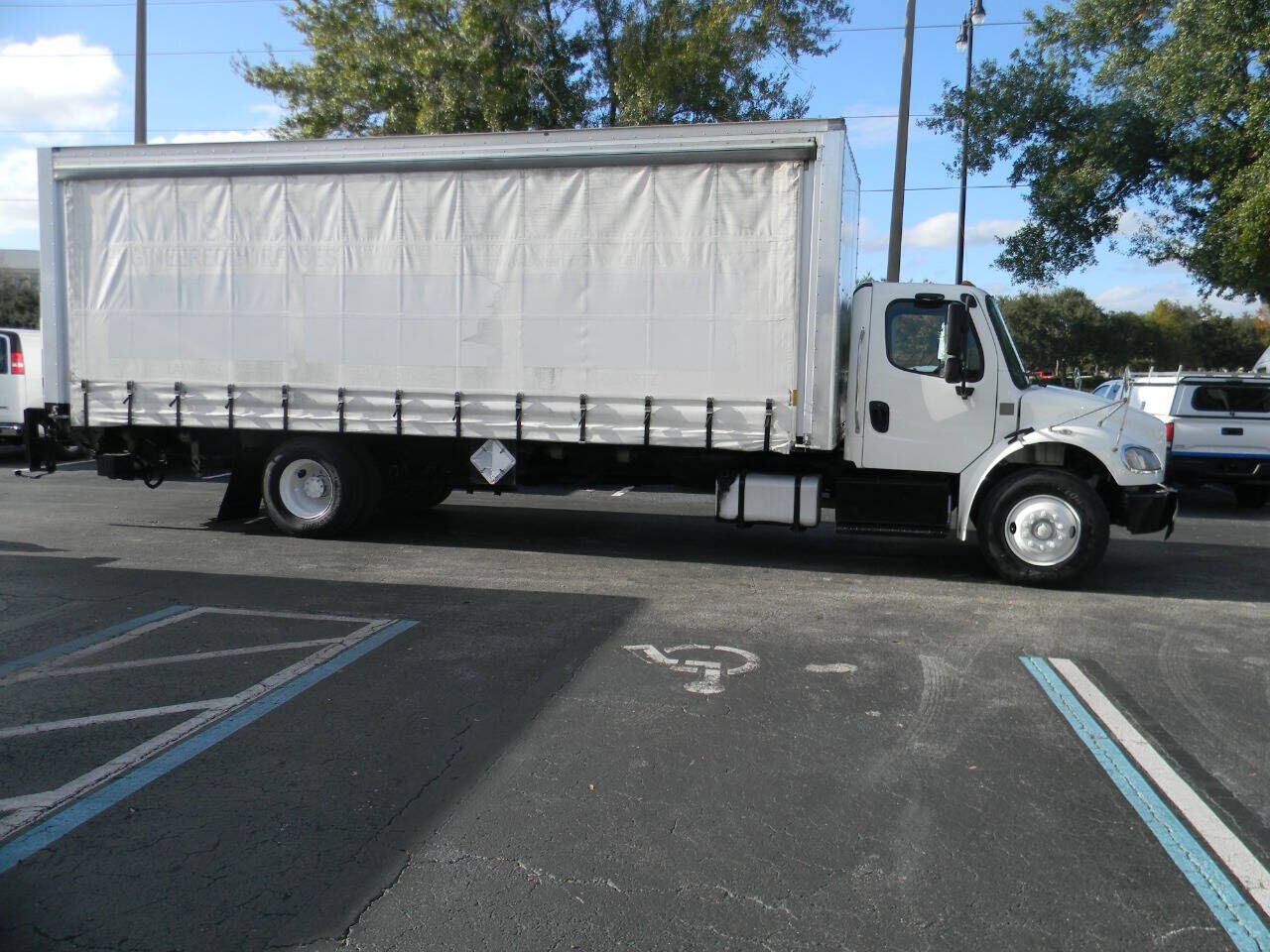 2019 FREIGHTLINER M2