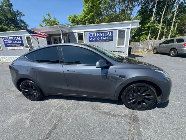 2020 TESLA Model Y