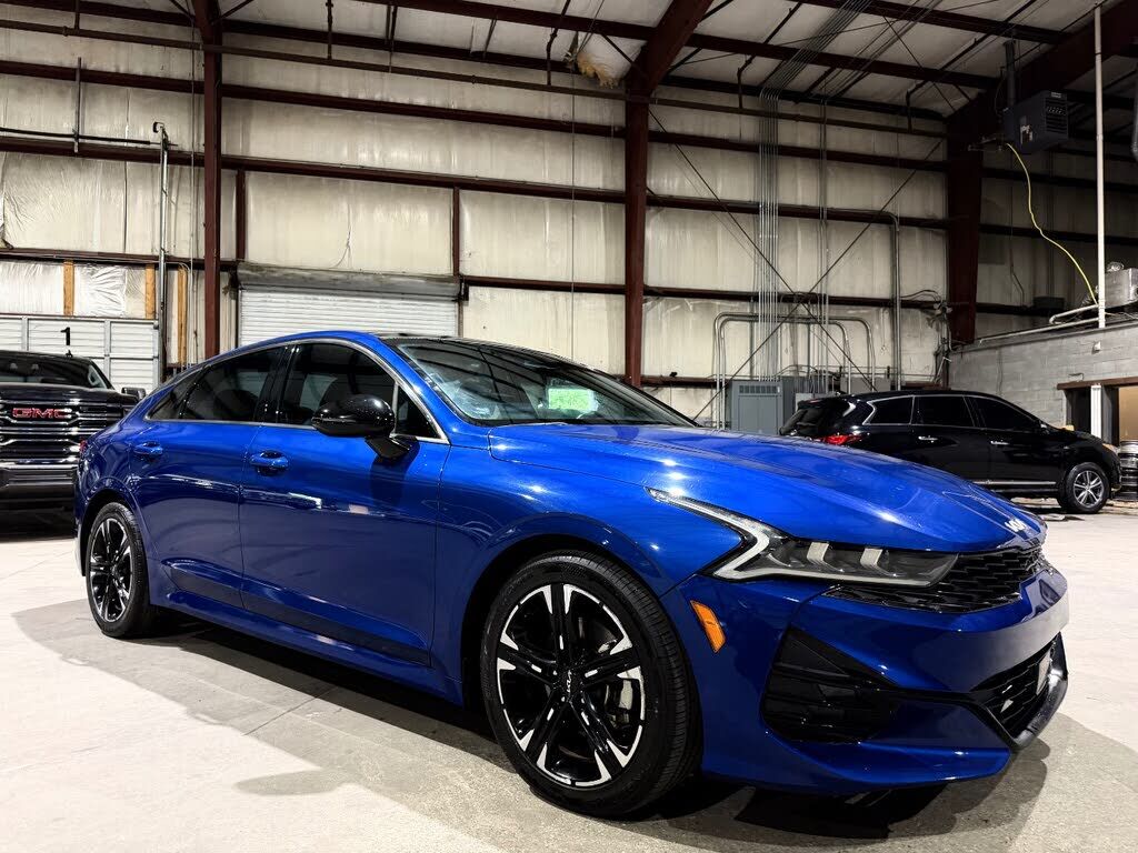 2022 KIA K5