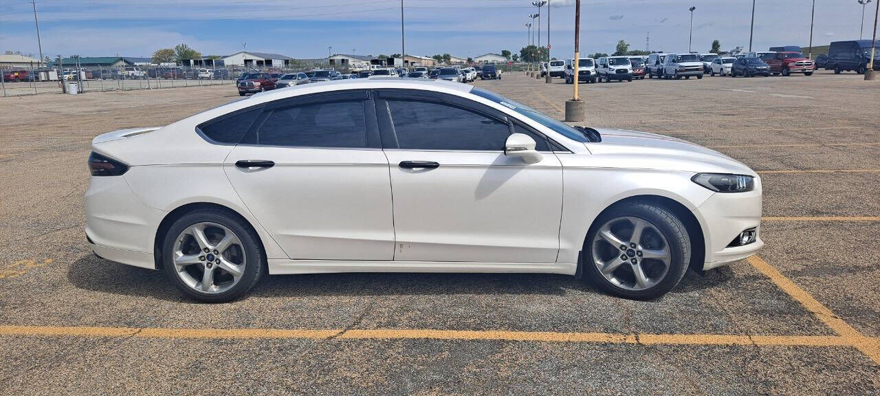 2016 FORD Fusion