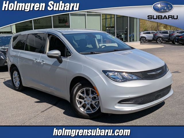 2023 CHRYSLER Voyager