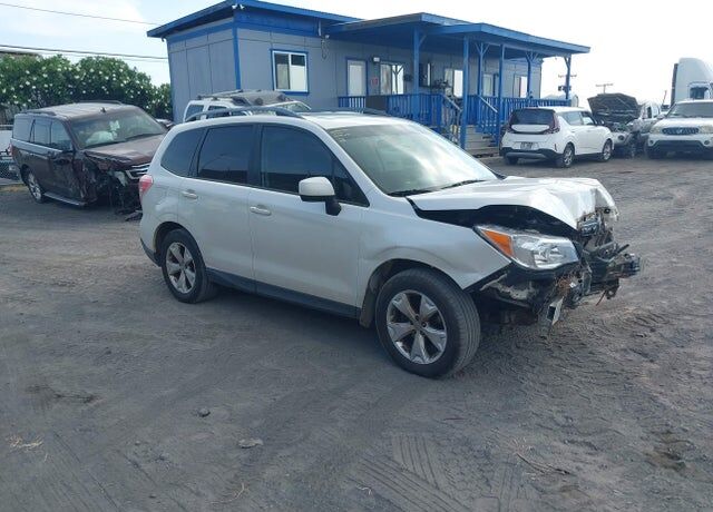 2015 SUBARU Forester