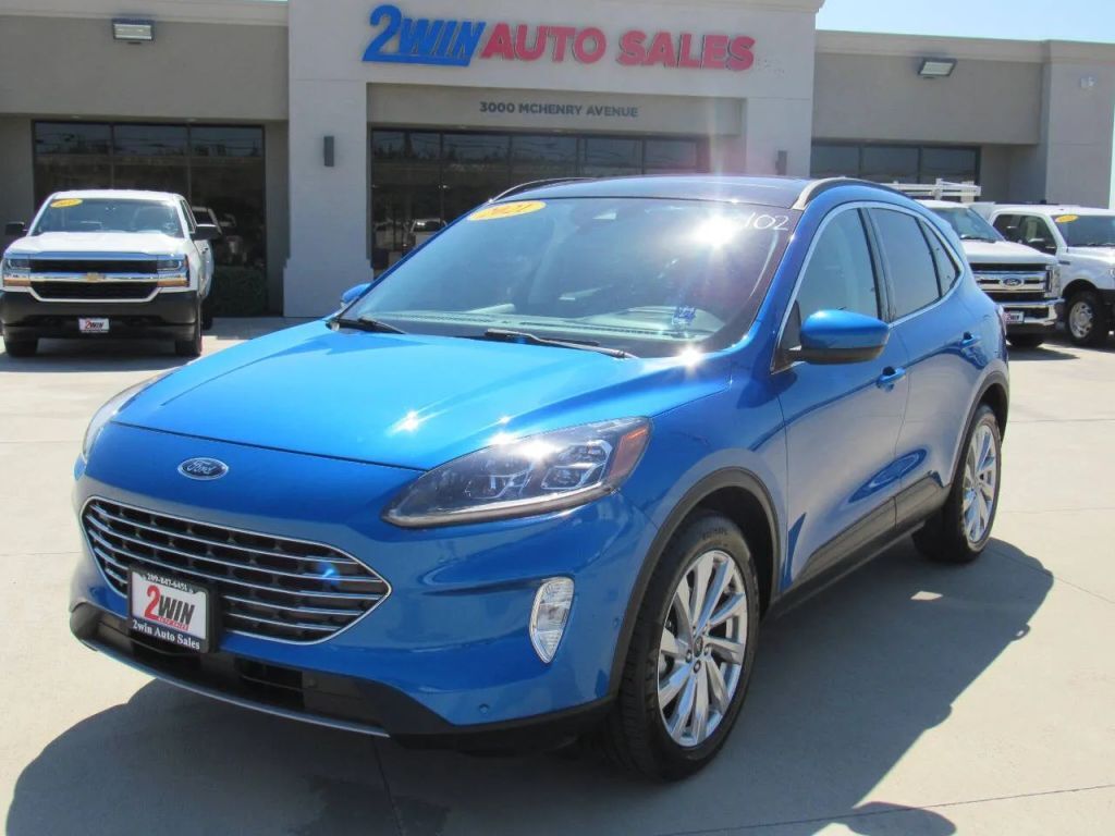 2021 FORD Escape