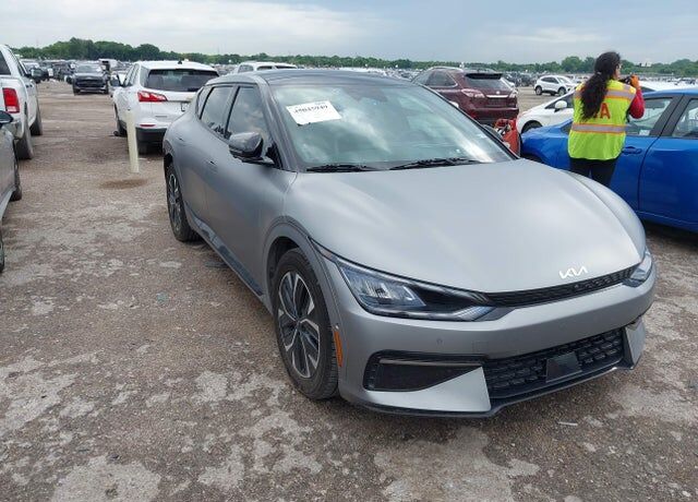2022 KIA EV6