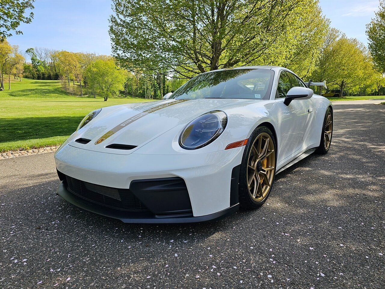 2025 PORSCHE 911