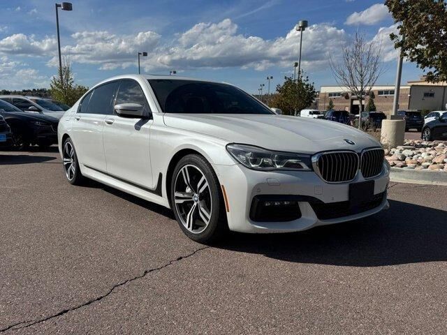 BMW 750i