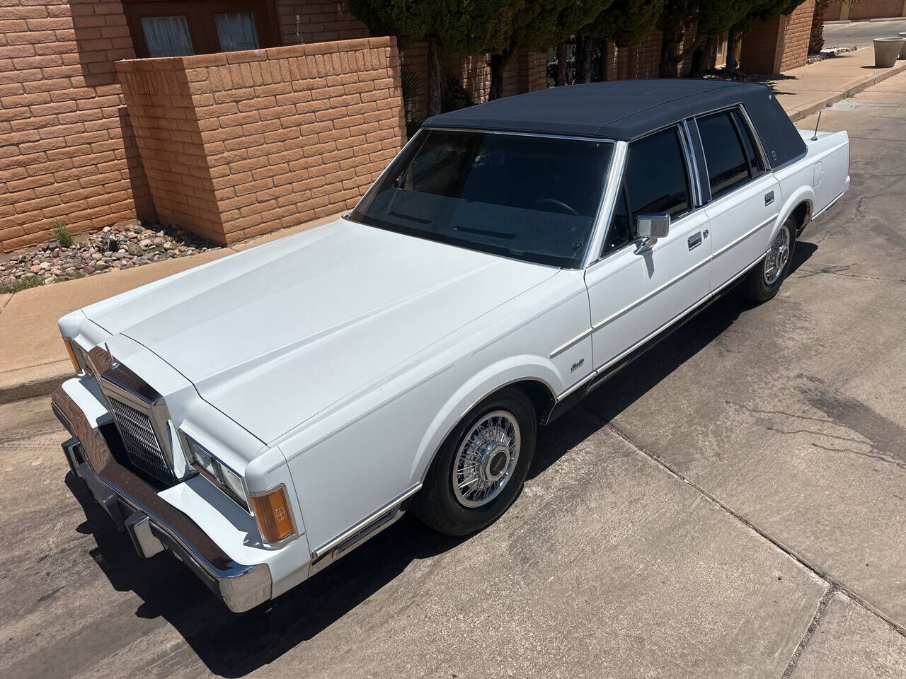 1989 LINCOLN Town Car
