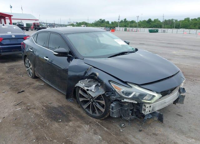 2016 NISSAN Maxima