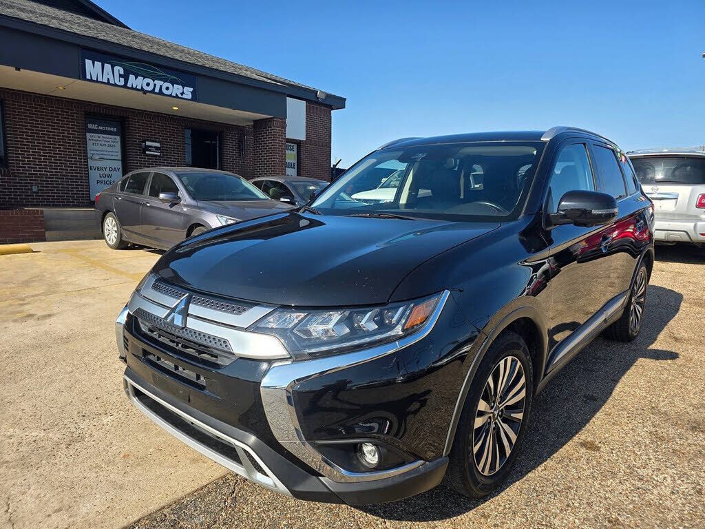 2020 MITSUBISHI Outlander