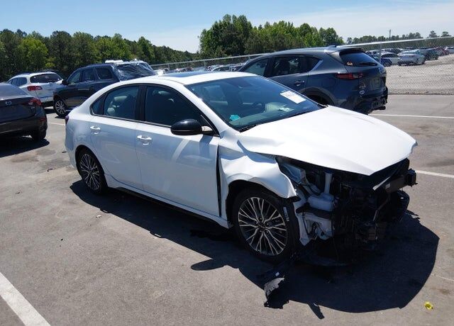 2023 KIA Forte