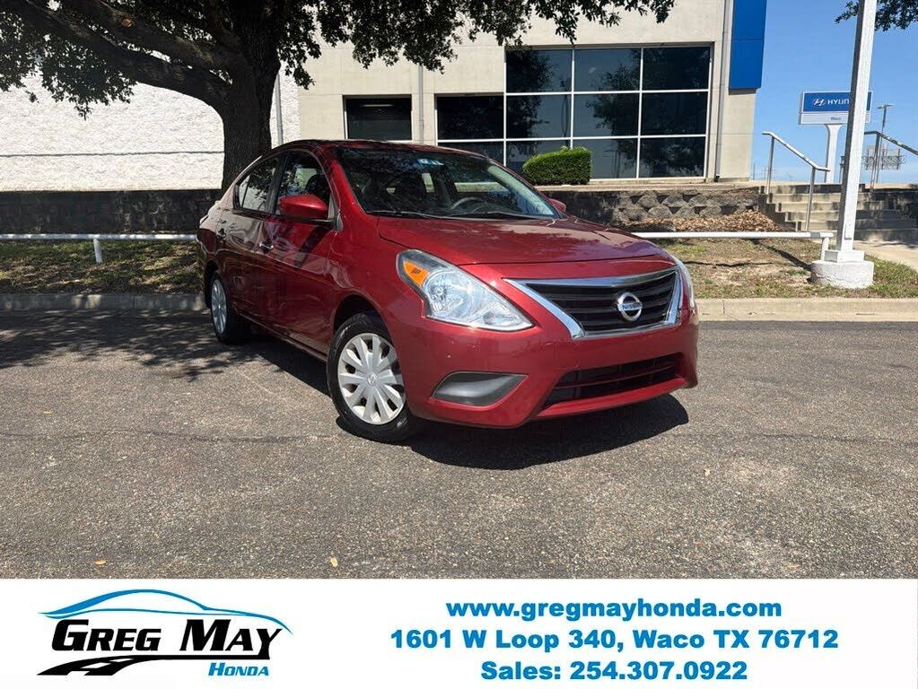 2017 NISSAN Versa
