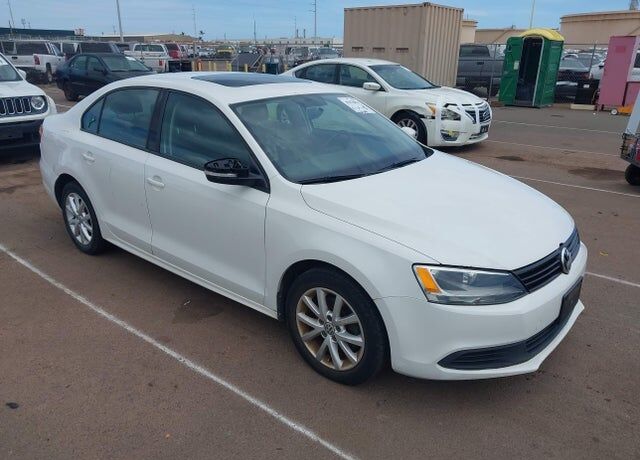2011 VOLKSWAGEN Jetta