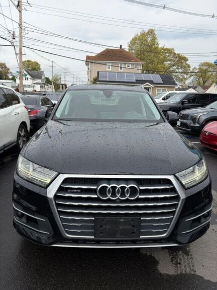 2018 AUDI Q7