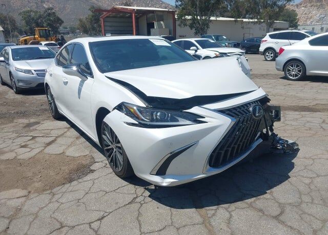 2023 LEXUS ES