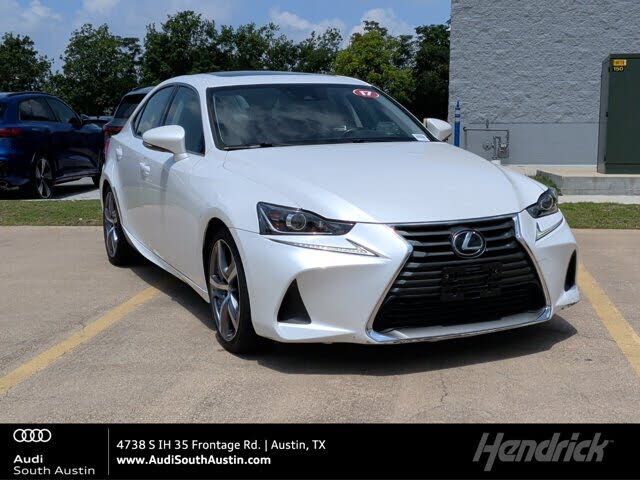 2017 LEXUS IS