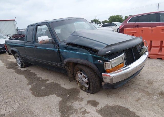 1995 DODGE Dakota
