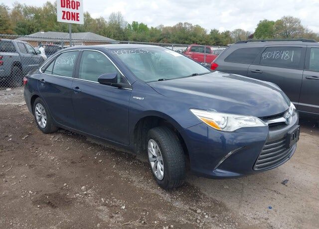 2017 TOYOTA Camry