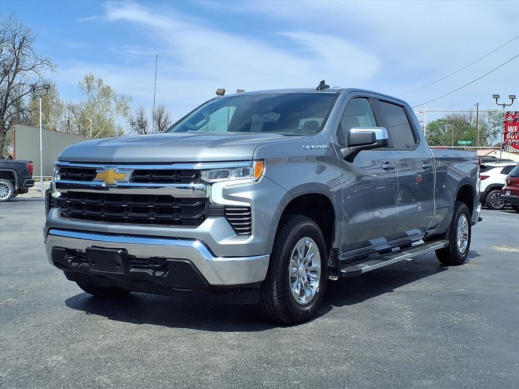 2024 CHEVROLET Silverado