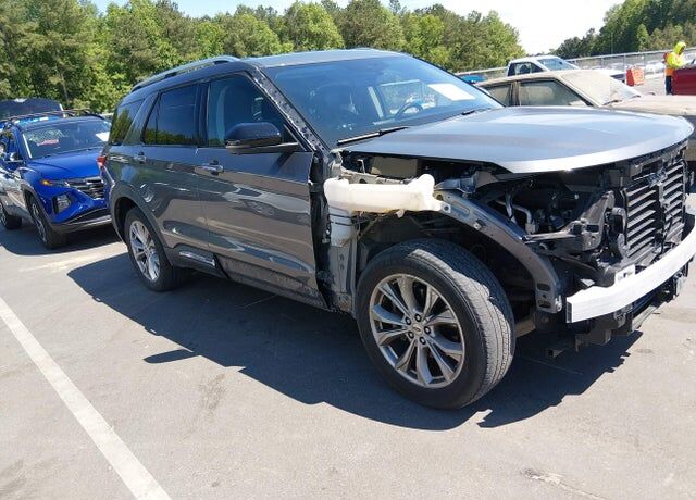 2021 FORD Explorer