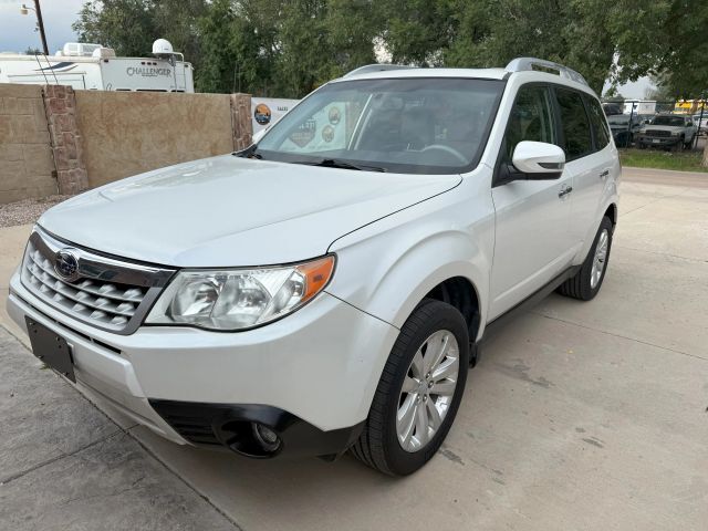 2013 SUBARU Forester