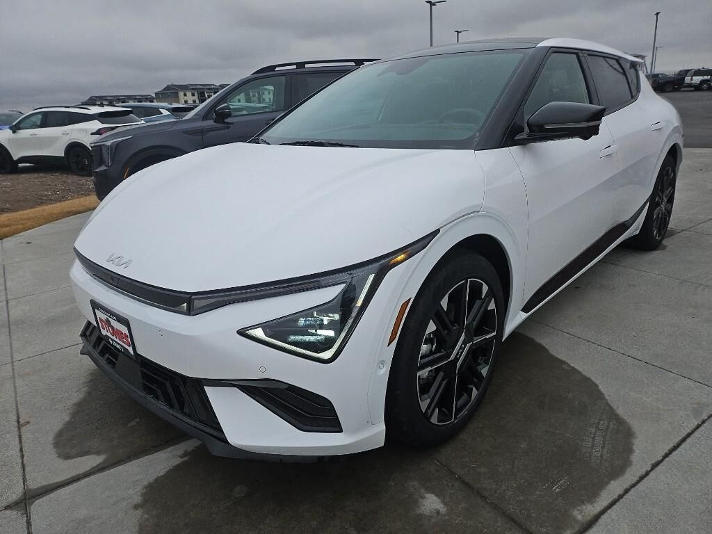 2025 KIA EV6
