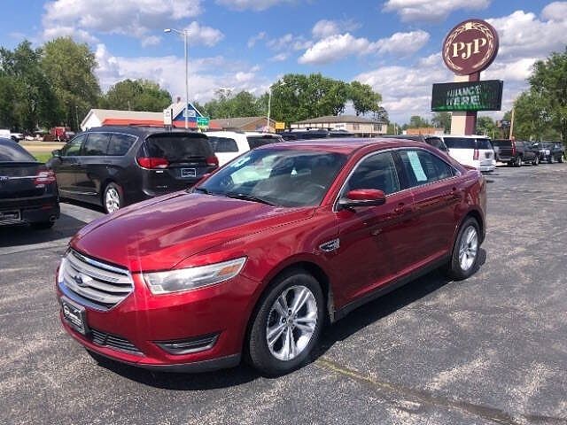 2013 FORD Taurus