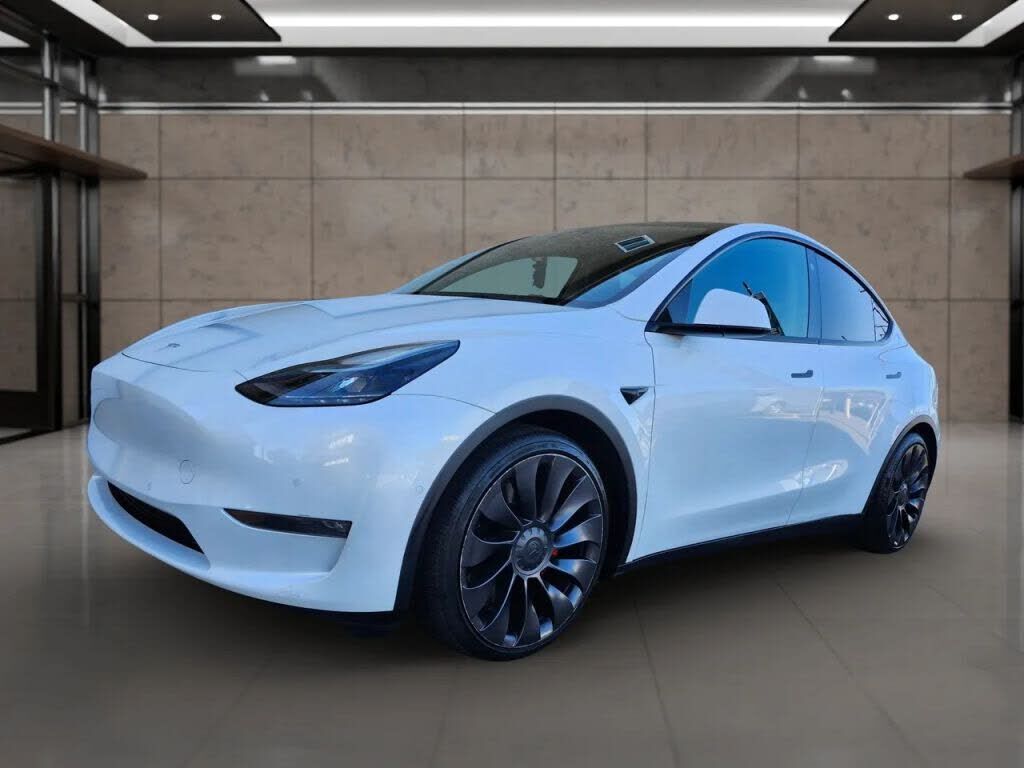 2022 TESLA Model Y