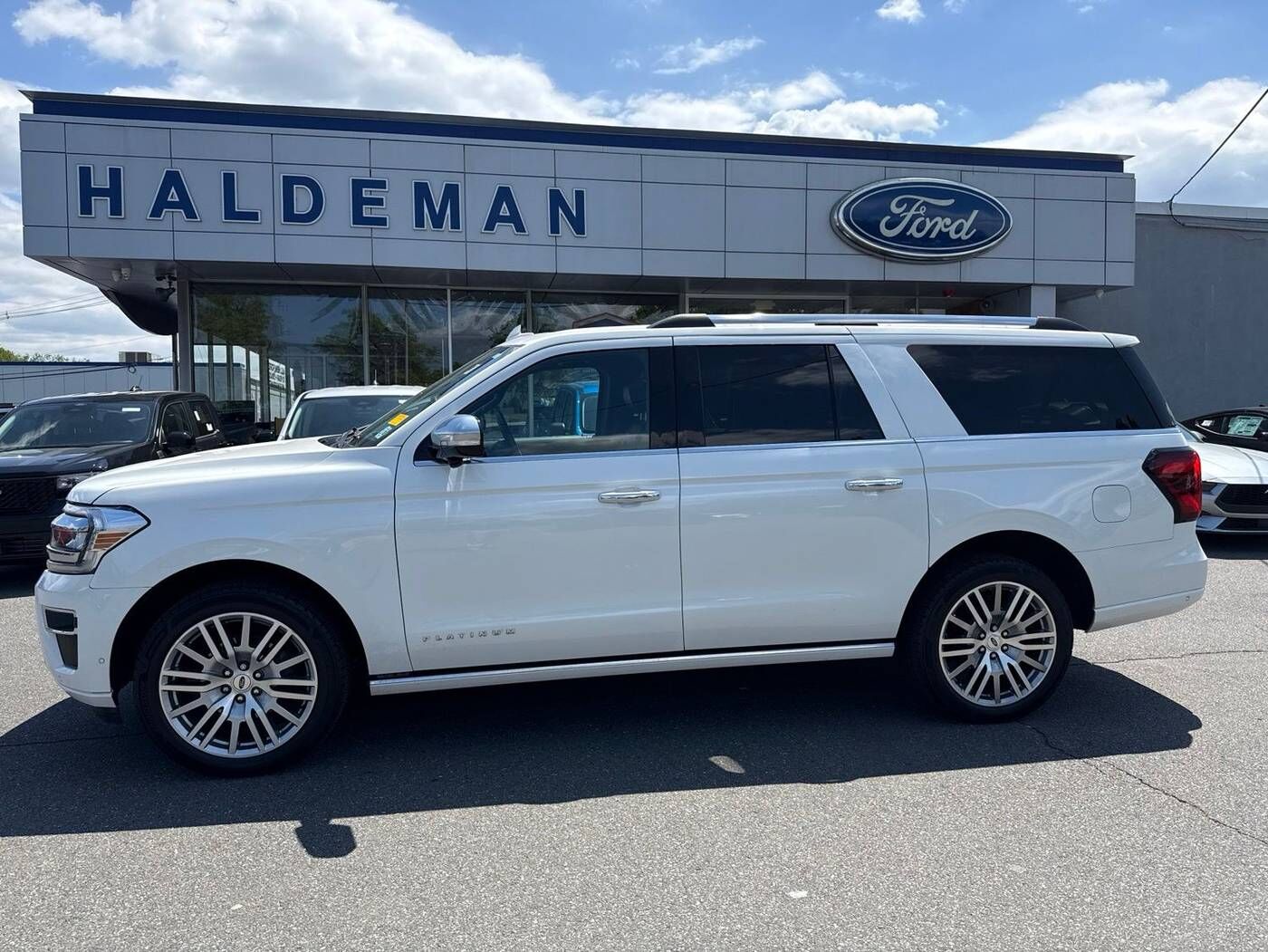 2024 FORD Expedition