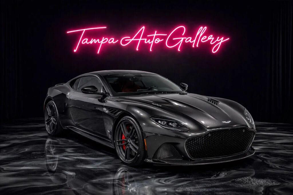 2019 ASTON MARTIN DBS