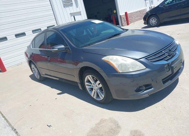 2012 NISSAN Altima