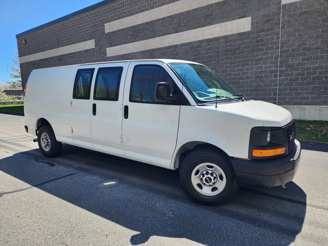2016 GMC Savana