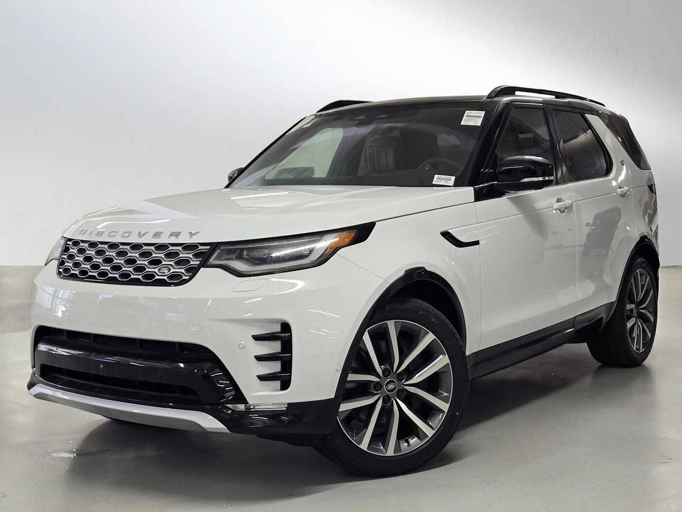 2026 LAND ROVER Discovery