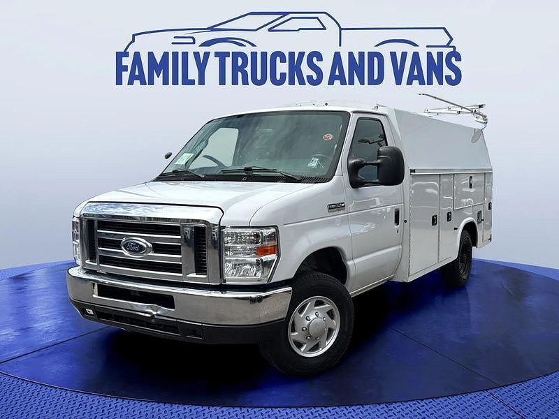 2019 FORD E-350