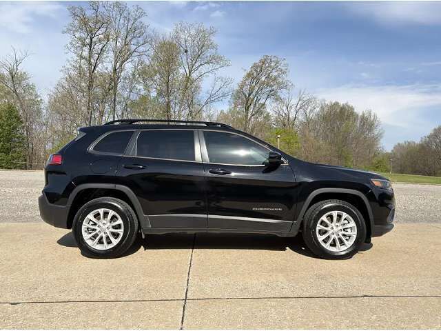 2022 JEEP Cherokee