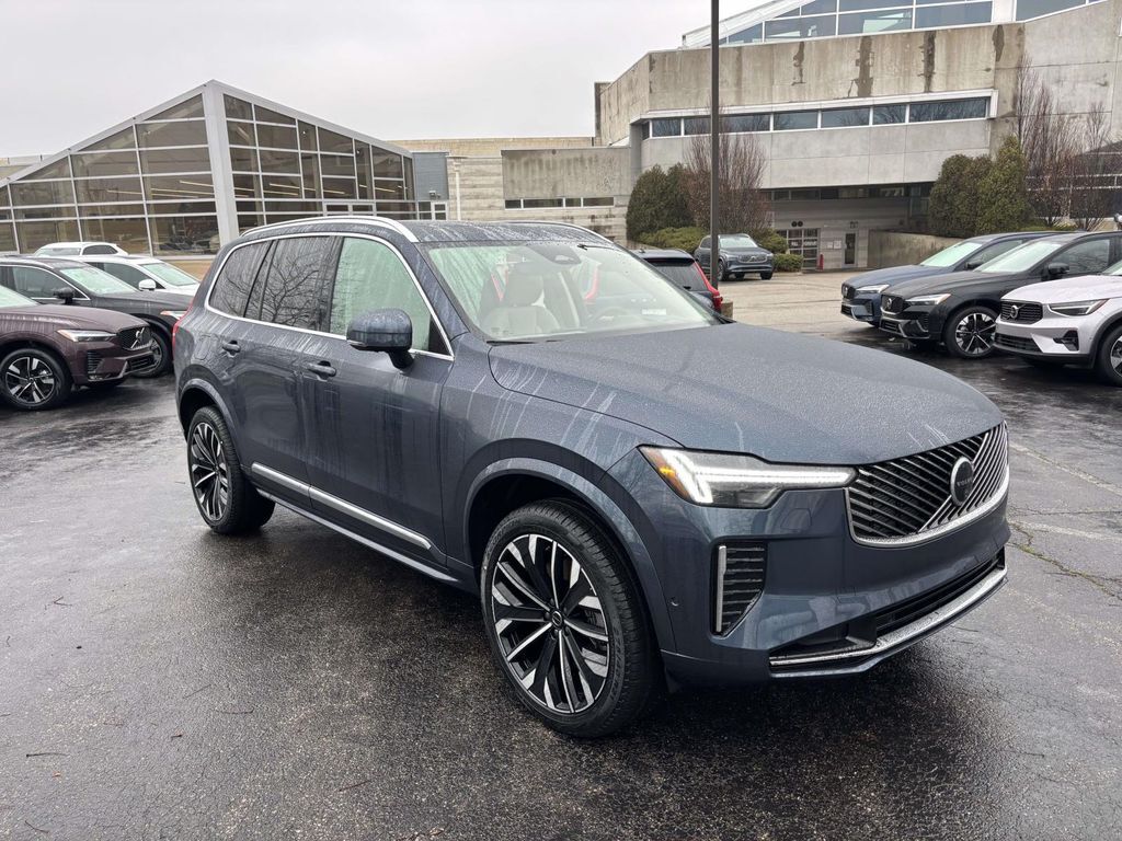 2026 VOLVO XC90